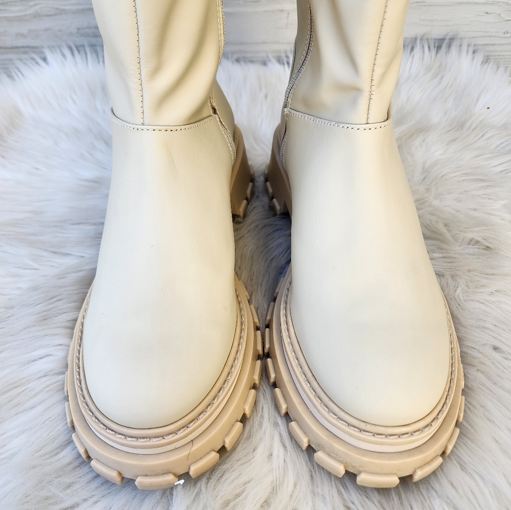 New Schutz Juany Lug Sole Boots - Picture 4 of 12